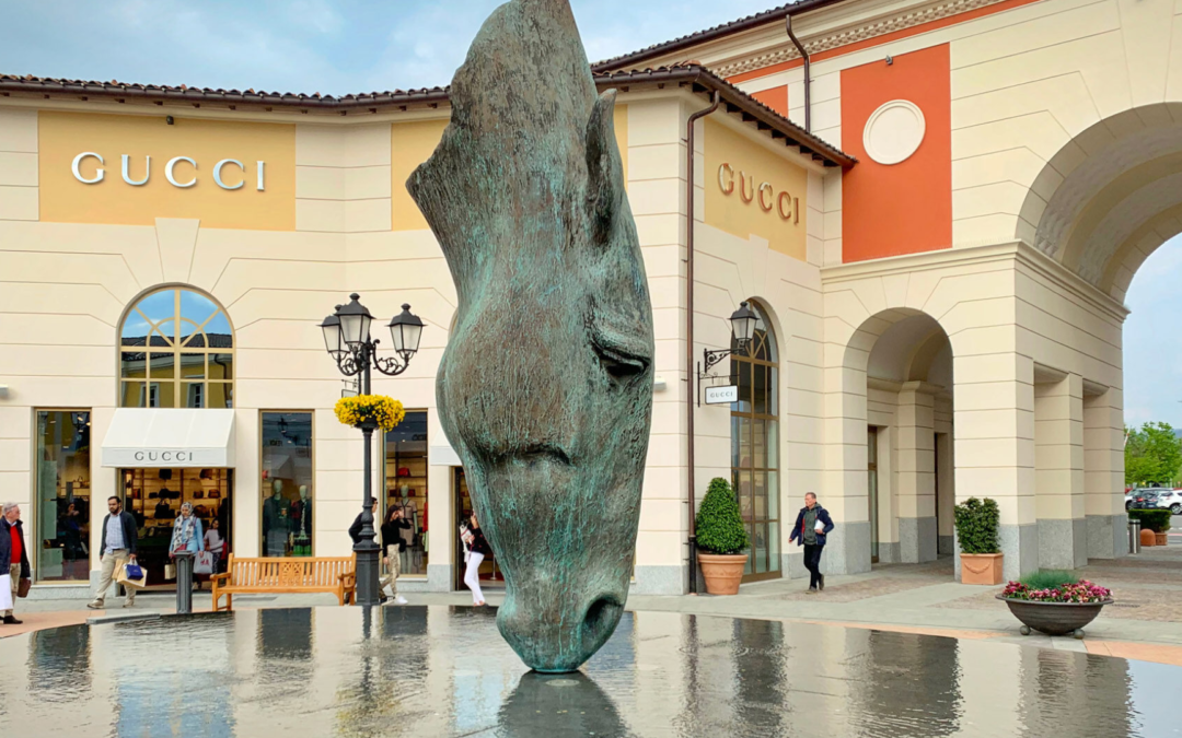 Transfer to Serravalle Outlet from €150